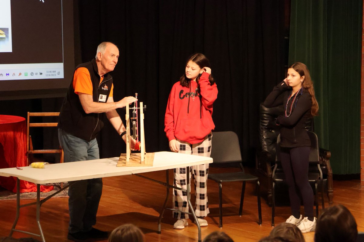 MidlandPS's tweet image. Mr. Kipfmiller’s classes built trebuchets, a type of catapult that uses a long arm to throw a projectile, in this case, a small, harmless, clay ball. Nice job, Vikings! #scienceclass #STEM #MidlandPublicSchools #engineers #InspiringExcellence #trebuchet