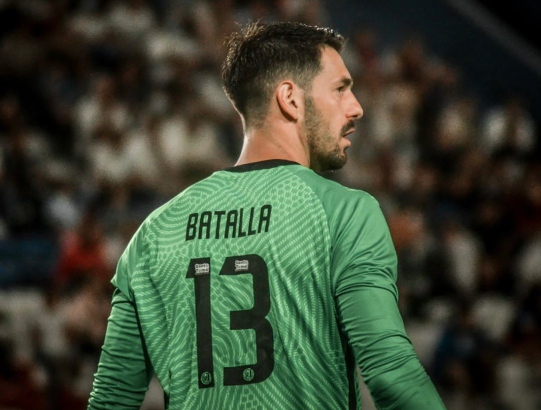 RiverEsCorazon1's tweet photo. ✅ Oficial: Augusto Batalla es nuevo jugador del Granada

◻️ Llega al club español cedido con opción de compra en objetivos https://t.co/AsVlcsaT5A
