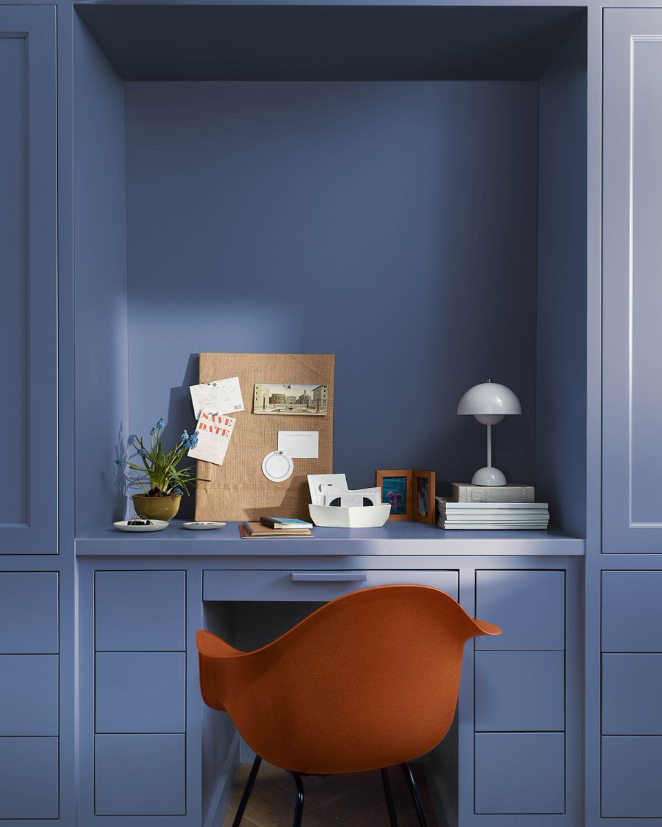 Benjamin_Moore's tweet photo. We're kicking off January with (what else?) the #ColorOfTheYear2024! It's time to get (re)acquainted with Blue Nova 825, a sumptuous blue-violet that will lift your spirits no matter what space you paint. Shop a variety of samples at https://t.co/xiLJOfWdFB #BenjaminMoore #Paint https://t.co/3oaftBGPqu