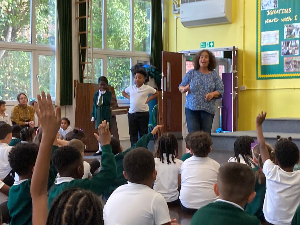IgnatiusPrimary's tweet photo. Tuesday afternoon is now the regular slot for Catty, from Haringey Music Service, to lead our wonderful singers in learning some new songs 🎶 https://t.co/ARaMFRxiBw