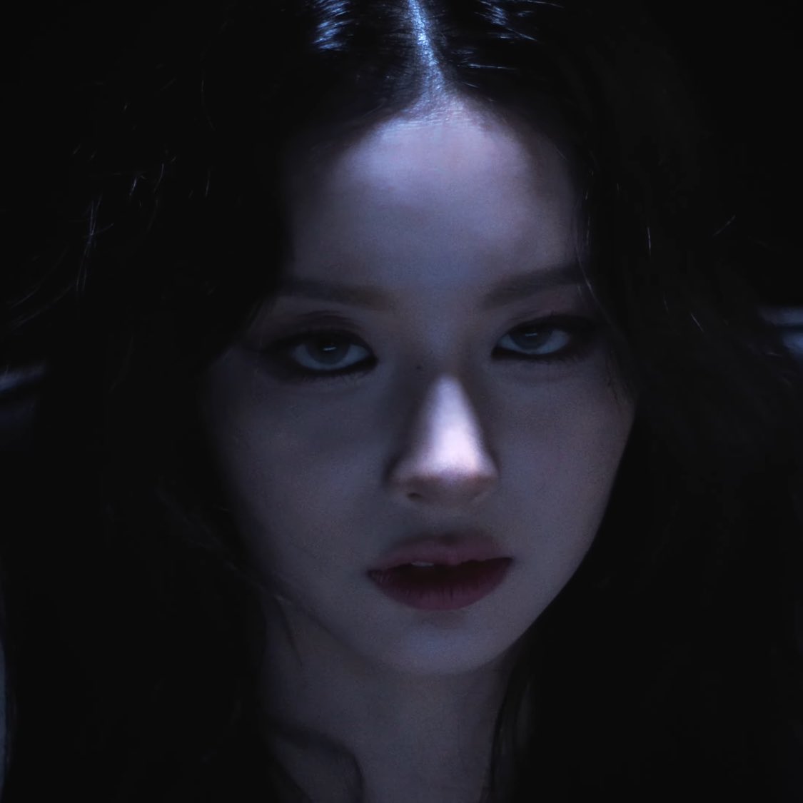 lqsullyoon's tweet photo. SULLYOON OF NMIXX https://t.co/VxQxwpnZ7w