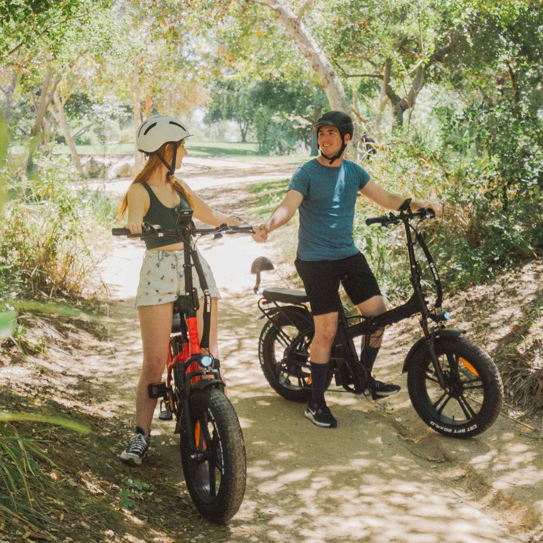 Chasing winter blues away with thoughts of spring rides! 🚴‍♂️🌸 Holding hands, sharing smiles, and counting down the days to warmer adventures. 😀😀Tag your riding partner and let the anticipation begin! 
#SpringDreaming #RattanRides #JoyfulJourneys #rattanebike