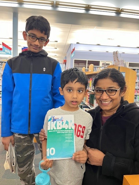 irvinglibrary's tweet image. Someone just got the New Year off to a great start! Arjun completed 1,000 books before starting Kindergarten! Our little reader came to the Valley Ranch Library with his proud family to receive his prizes. Congrats, Arjun! #1kb4k #IrvingLibrary