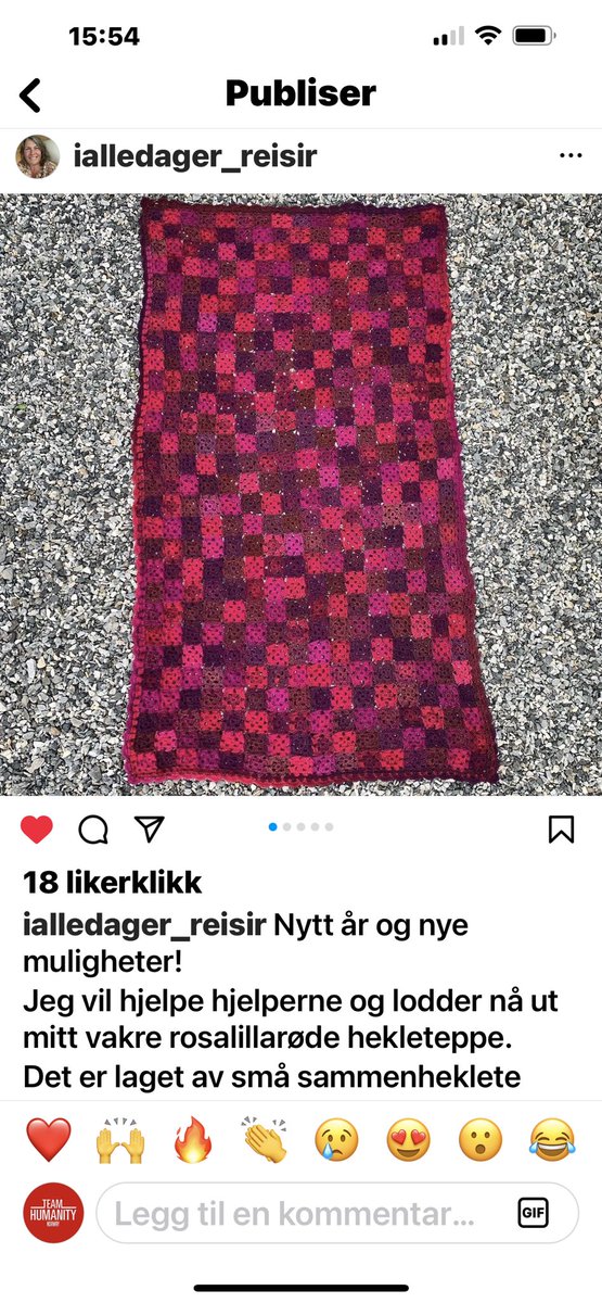 MarianneM10's tweet photo. Siri lodder ut sitt vakre teppe for å hjelpe oss nok en gang🩷 20 kr pr lodd 🩷 Vipps til 648753 og send screenshot til Siri 🙏🏻🩷 Lykke til 🩷 #blimed #sammenervisterkere #hekleskatter #lykketil #teamhumanitynorway @HumanityNorway https://t.co/C5OFNRWSIZ