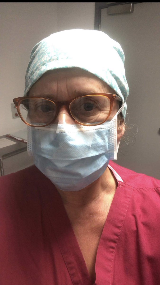 PeggyJaneMurre2's tweet image. Back to work today after a few days off. Helping to deliver #ophthalmic surgical care to our lovely patients. #oculaplastics @UHSussex #nursingassociate. Love my job.