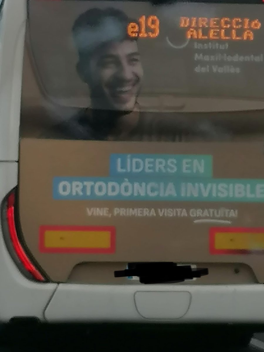 JustaJusticiera's tweet photo. Bus @sagalesbus e19 direcció alella conduint temerariament per c31 alçada st adrià bessòs a les 15:17 del 3/1/24. Ha estat a punt de causar https://t.co/IWhzDHbaL9 sense passatgers i sospita q sota els efectes alcohol. Denunciarem policia. Cotxe amb testimonis i dona embarassada https://t.co/qCvZD5t7Ww