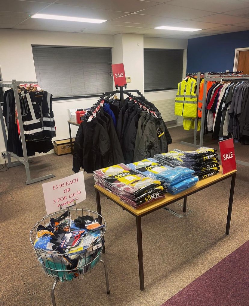 WorkStuffUK's tweet photo. Our sale has started! Come and get the best deals on PPE/Workwear at 70 Boston Road. Keep calm and buy up😀

https://t.co/tcw5cJN1Zr
#workwear #ppe #Sales #Deals https://t.co/oAvgDbPyQ0