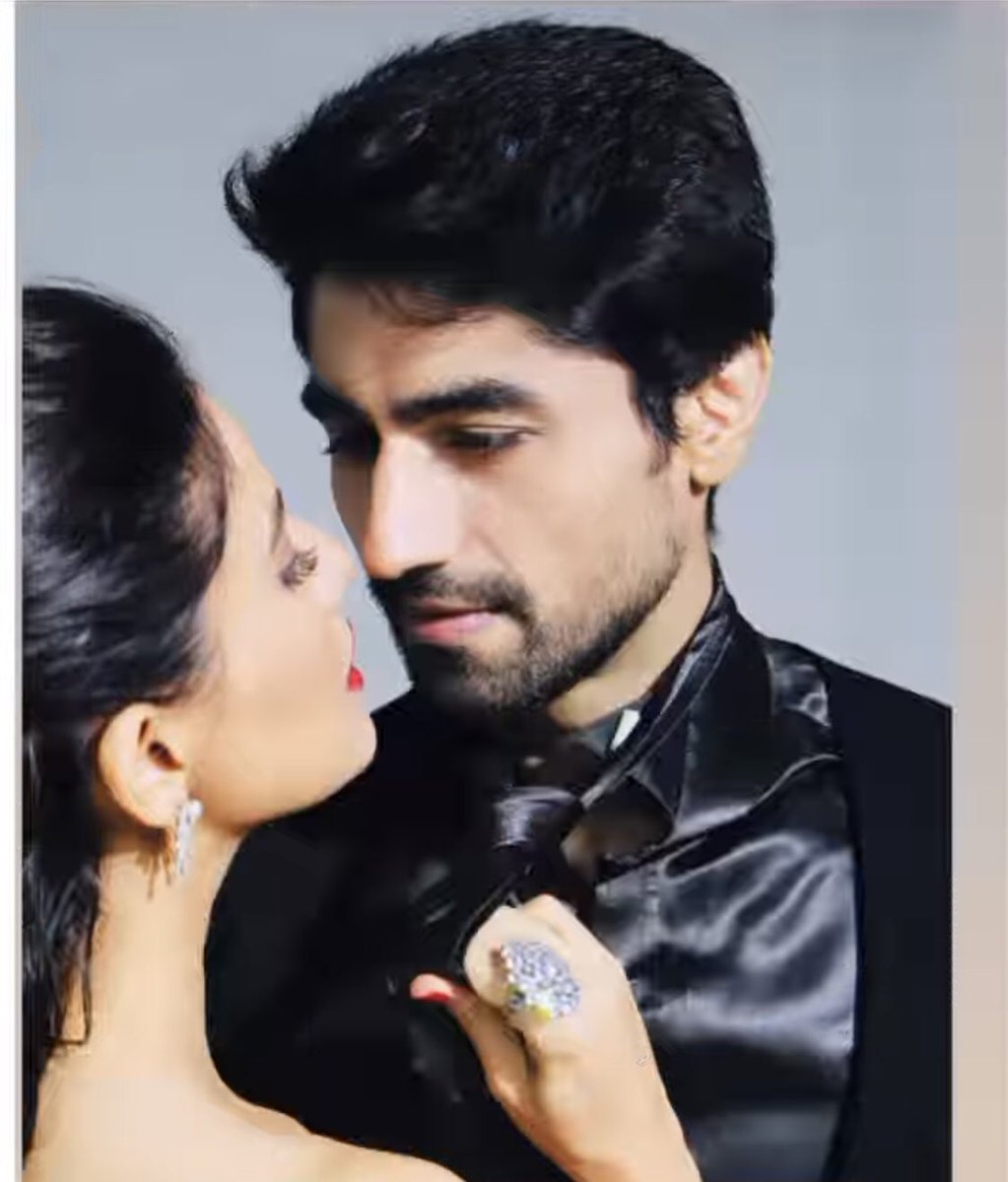 hcmyworld's tweet photo. This photoshoot of them🔥

{ • #SmriShad • #HarshadChopda • #SmritiKarla } https://t.co/8VCixXoek5