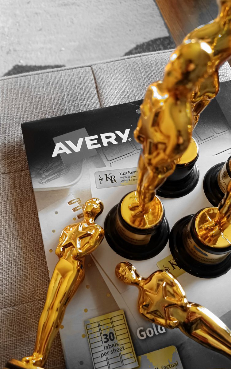 AngelaHardinEdu's tweet photo. ...and the award goes to...
@AveryProducts! The gold foil address return label template works perfectly with the awards I bought to celebrate my students and their research documentaries. #teacher #ELA #highschool #medialiteracy https://t.co/BnzYwlLtW3