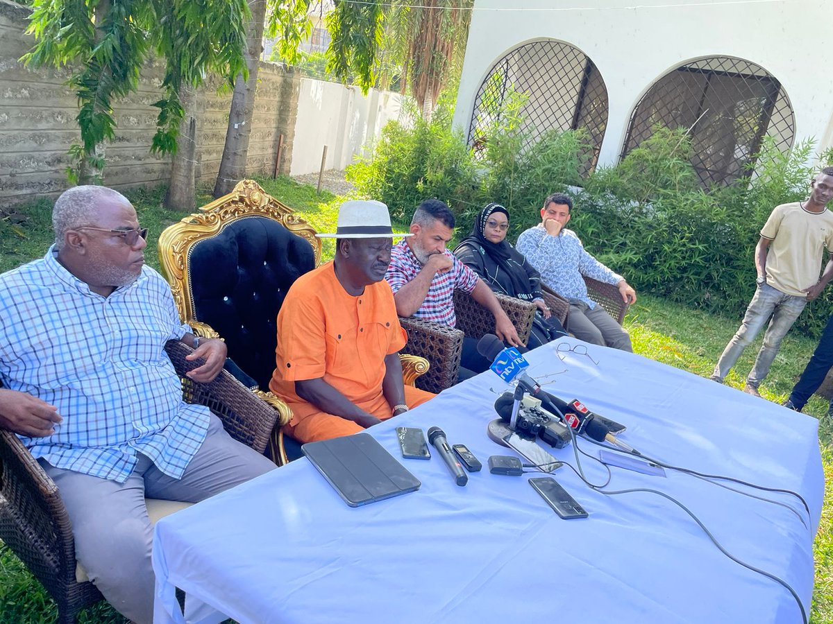 AzimioQueen's tweet photo. Tourist @WilliamsRuto should respect the @Kenyajudiciary for declaring housing levy unconstitutional ~ @RailaOdinga 

@A_S_Nassir https://t.co/yy41vBn1cZ