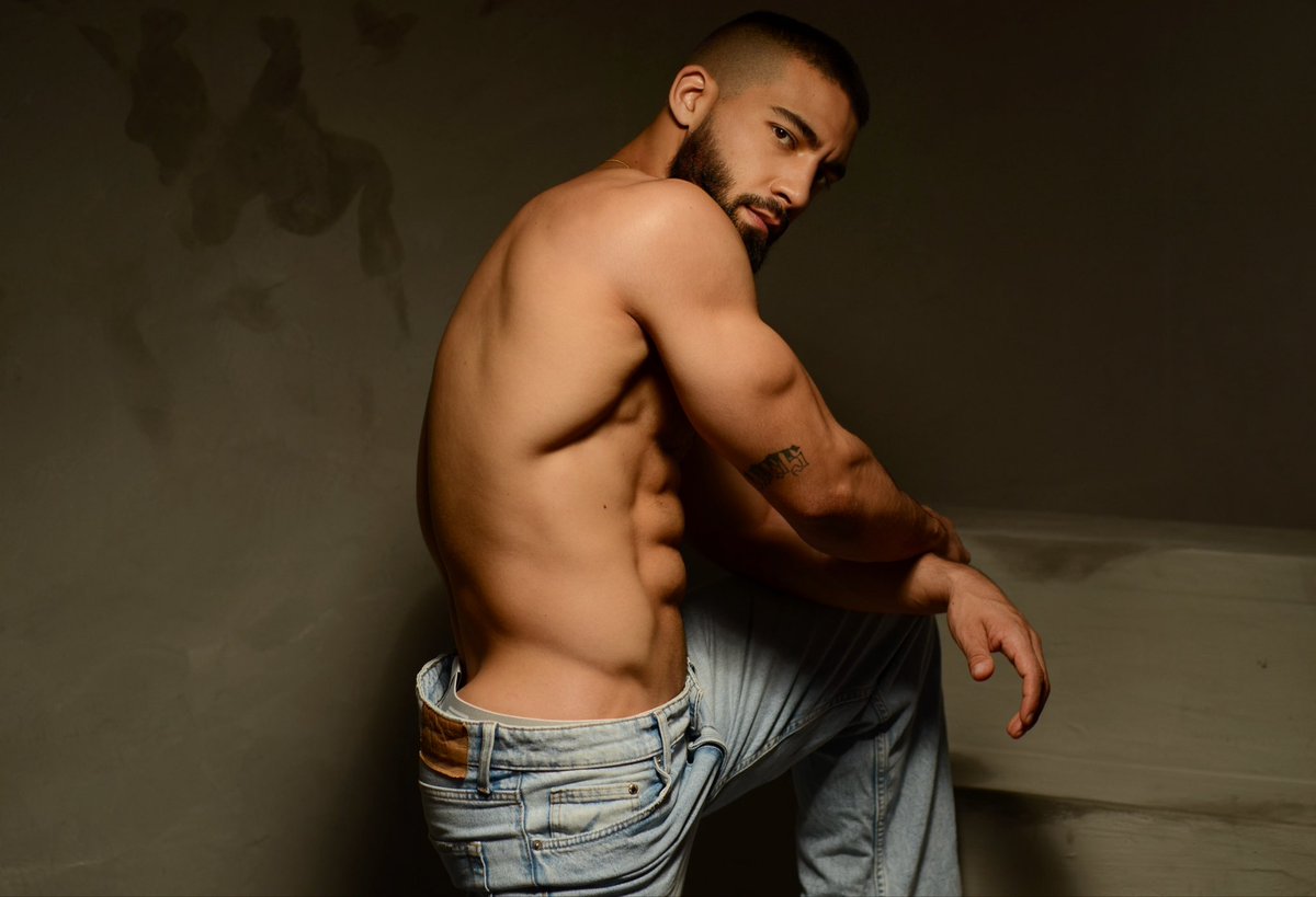 Max S (@maxstrongg8) on Twitter photo 