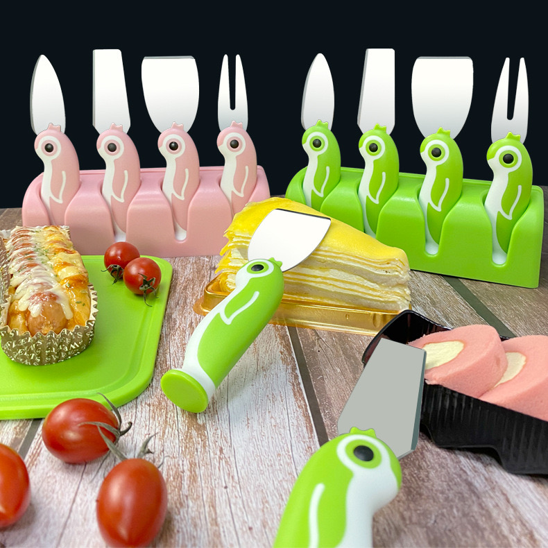 CookdoAlexChan's tweet image. Penguin Cheese Knives