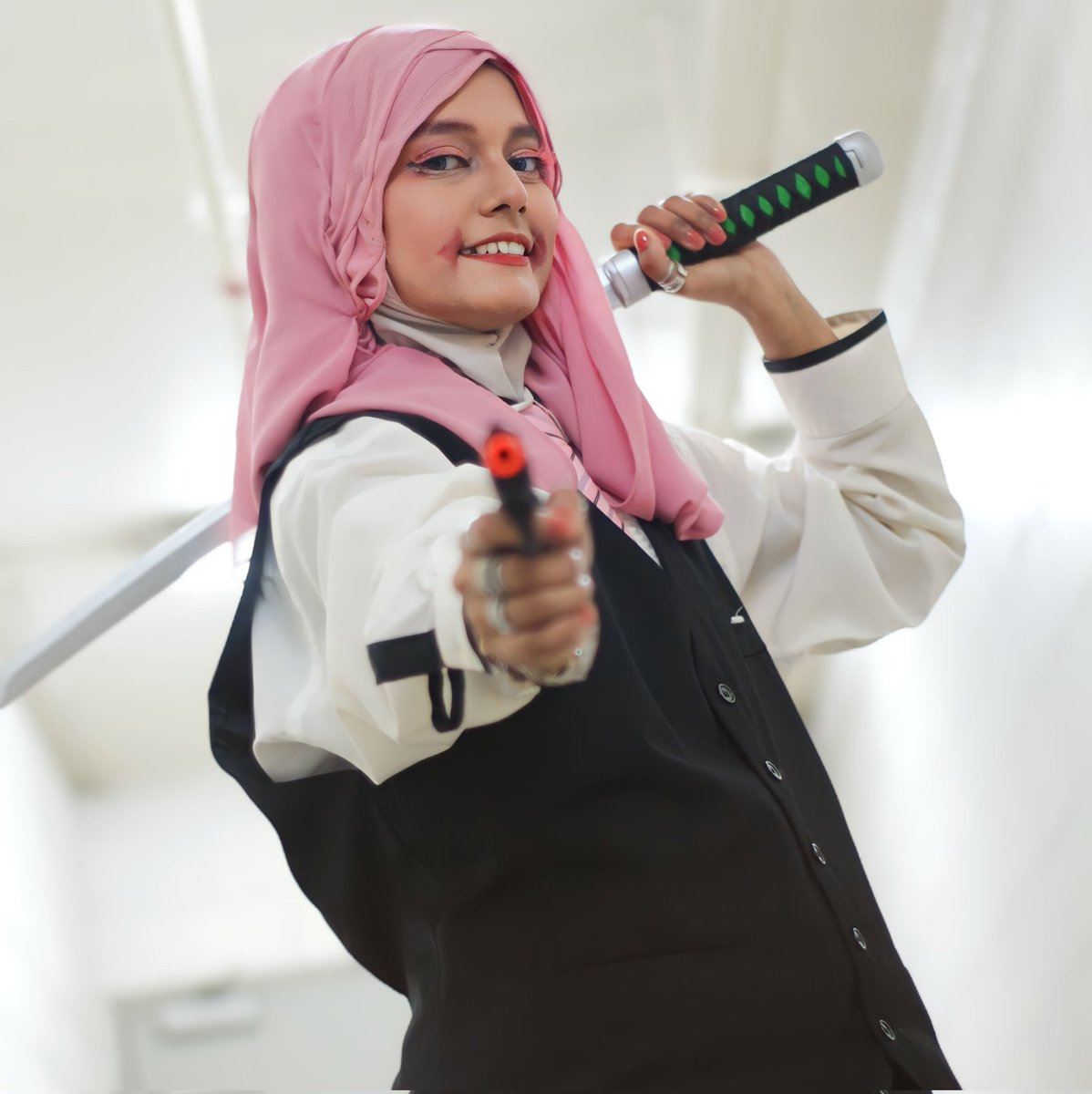 SauraAsuna's tweet photo. 😎🔥🔥

Sanzu Bonten Solo Photoshoot

(My Fave Pics🔥)
-
-
-
#comicfiestaday2 #comicfiesta2023 #cf2023 #cf2023day2 #sanzuharuchiyo #akashisanzu #sanzuhijabcosplay #tokyorevenger #sanzu #bonten #bontensanzu #cosplay #bontentokyorevengers #sanzuhijabcosplay #sanzubontenhijabcosplay https://t.co/zi1W2Da3Ka