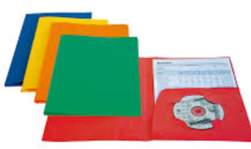 Avui hem fet trasllat de dossiers amb els cònsols. Alguns de complicats altres de més senzills. En tot cas estem a la seva disposició pel que els calgui.