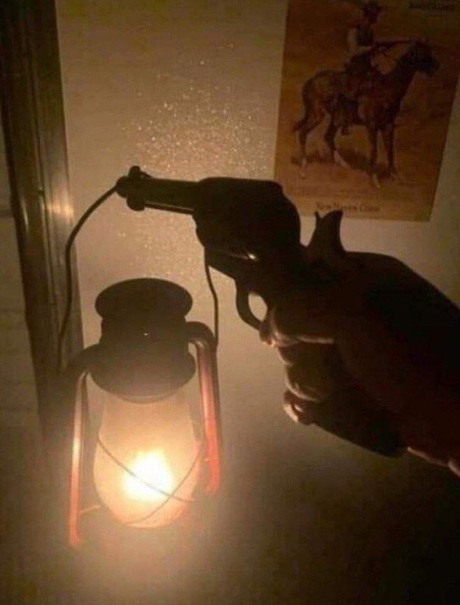 adasfile's tweet photo. why this is so resident evil 7 https://t.co/Rk0eXjELKc
