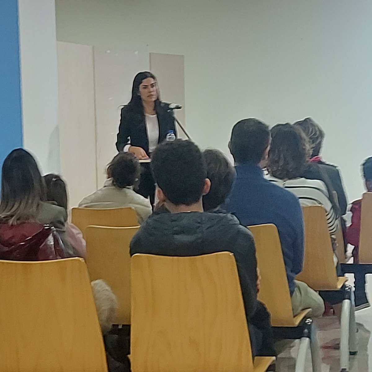 pediatrialafe's tweet photo. 1/1 Hoy, el Servicio de Neonatología @HospitalLaFe ha organizado el "Taller de Neonatología navideño: un día para el recuerdo". Al que han asistido niñ@s que estuvieron ingresados, hermanos e hij@s de compañer@s
#Pediatría https://t.co/QNixyIGw9z