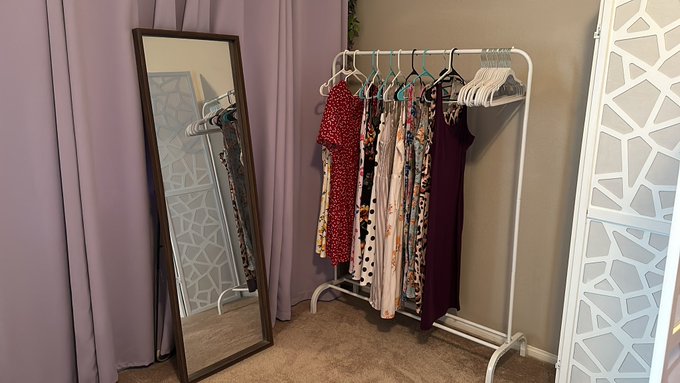 Made a cute little dressing room set for a custom I&rsquo;m filming today 😍 it ain&rsquo;t fancy, but it&rsquo;ll do the<a href="/tag/mvsales"class="tags"><span>#mvsales</span></a>