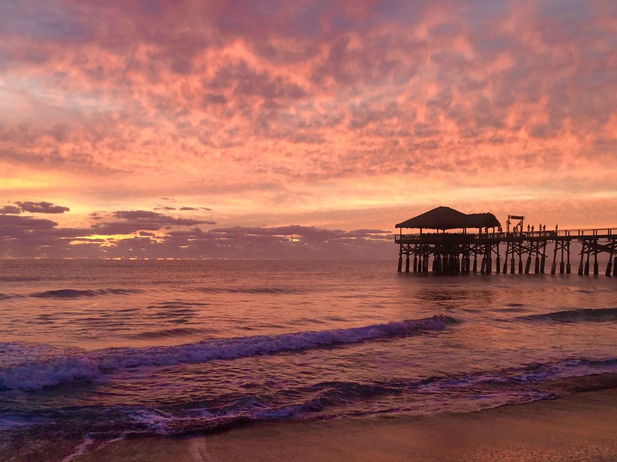 Cloud Reporter tweet media