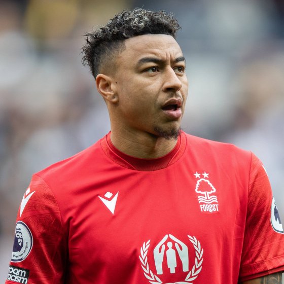 DeadlineDayLive's tweet photo. 🚨 Everton are considering offering Jesse Lingard a contract until the end of the season. The 31-year-old is STILL a free agent. 

(Source: @talkSPORT )
