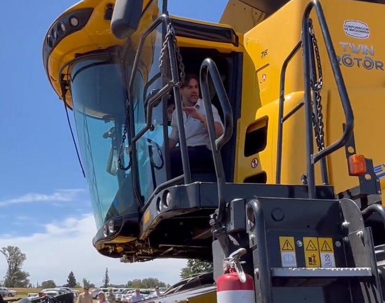 AltaFacha tweet media