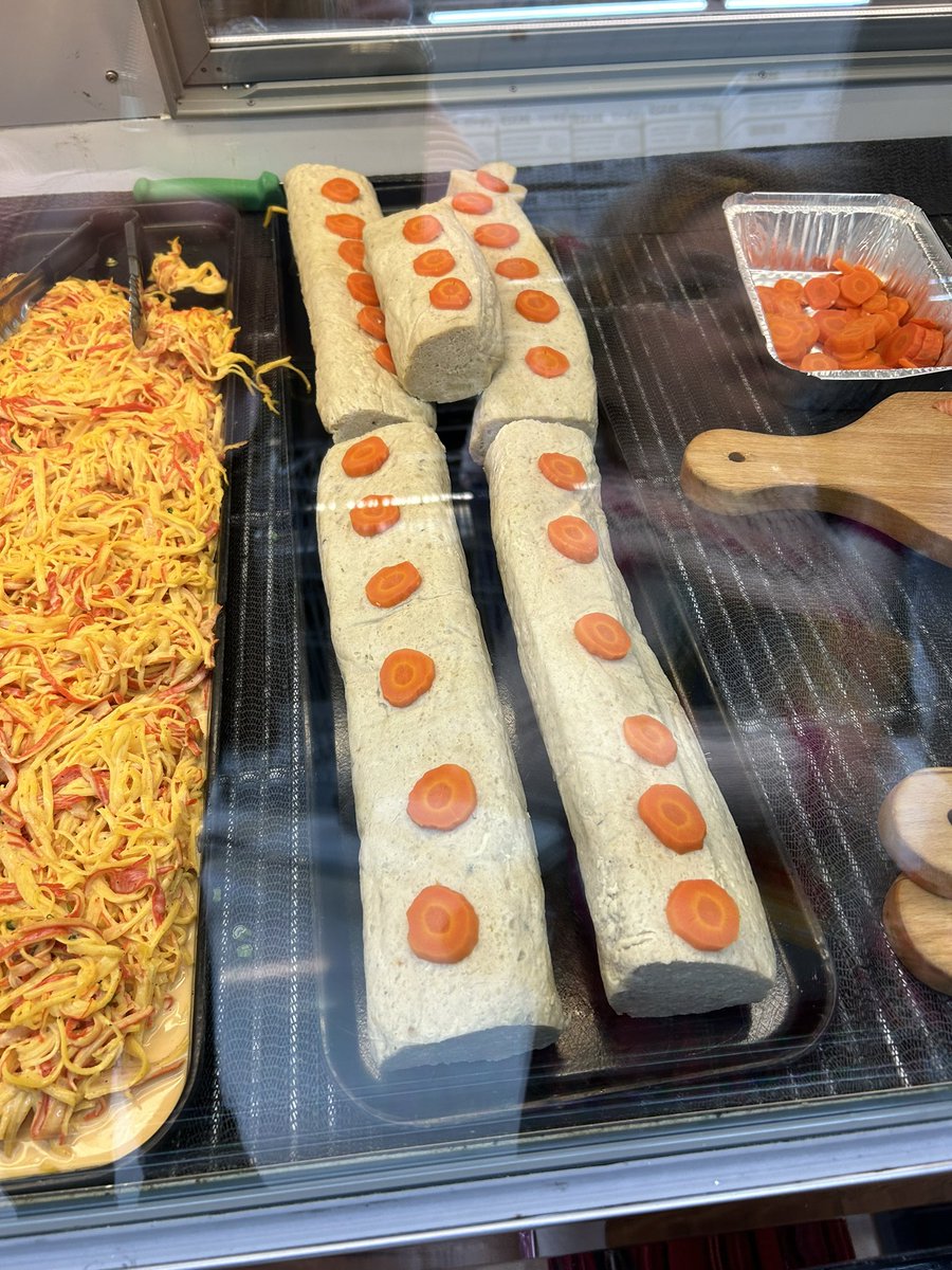 kylieoralobell's tweet photo. The most epic gefilte I ever did see https://t.co/BD0gFVzEyj