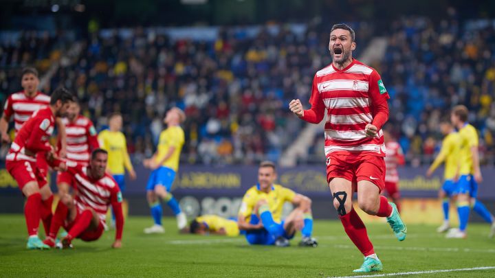 MalcomPronos's tweet image. #laliga 🇪🇸
𝙂𝙧𝙖𝙣𝙖𝙙𝙖 ⚡ 𝘾𝙖𝙙𝙞𝙯

- Cadiz 1er but @ 2,22
- Uzuni/Boyé @ 2,05
- Cadiz MT/Granada FT @ 35

#TeamParieur