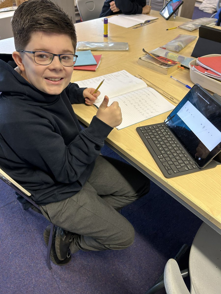 PCPKangaroos's tweet image. We have been working hard on multiplying and dividing fractions this morning 🧮 #pcpmaths