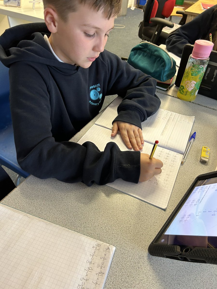 PCPKangaroos's tweet image. We have been working hard on multiplying and dividing fractions this morning 🧮 #pcpmaths