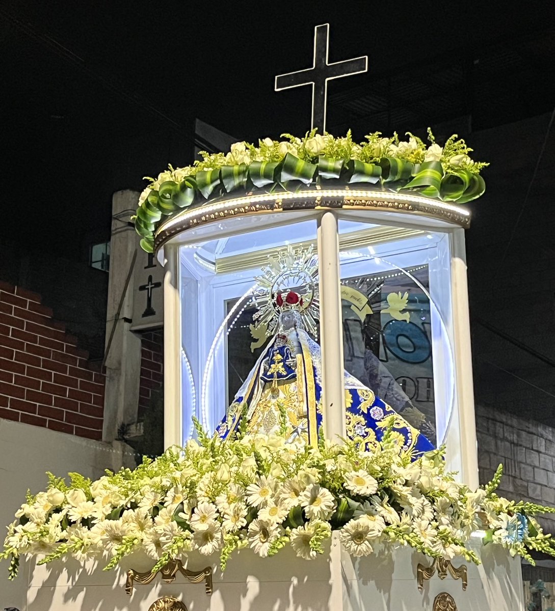 jssttco's tweet photo. Procesión Santísima Virgen del Buen Suceso, Santiago Tianguistenco México; 02.ENE.2024 🙏🙏 https://t.co/eWh56Py8P6