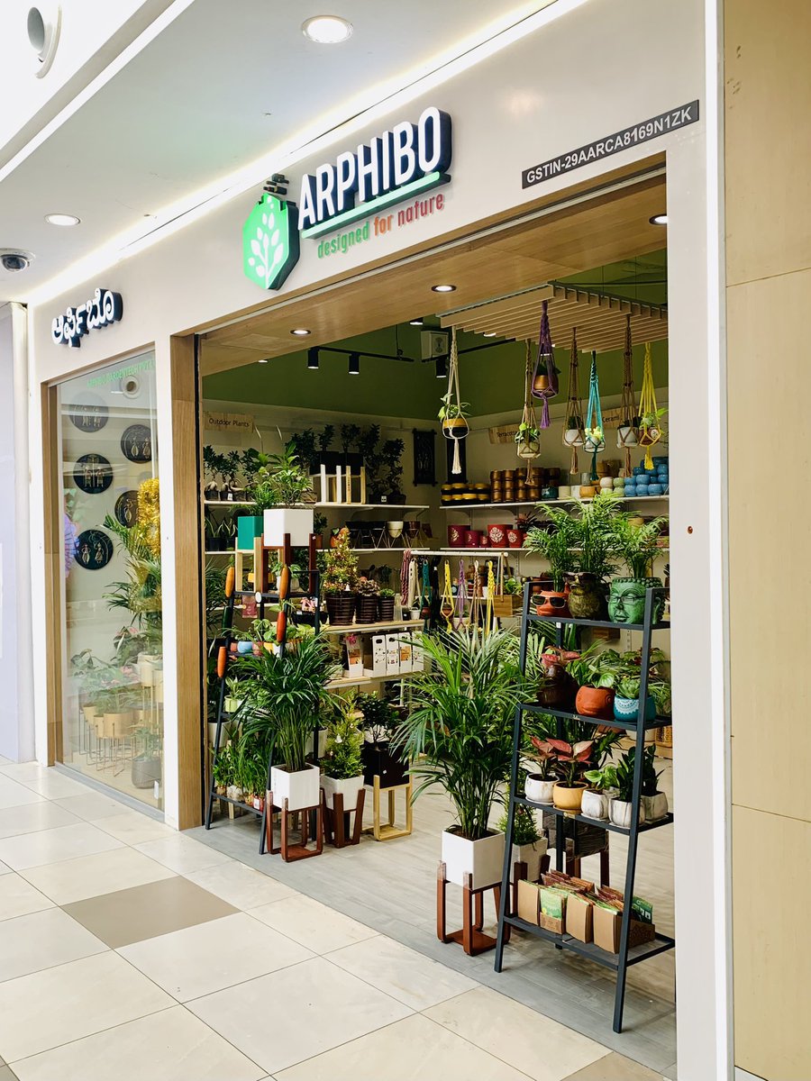 arphibo's tweet photo. Our 1st D2C brand store promoting sustainable indoor gardening 👩‍🌾 
The Galleria Mall, Yelahanka Bengaluru 
#indoorgarden #savesoil #PlasticPollution #MakeInIndia #VocalForLocal https://t.co/raefRXs7ew