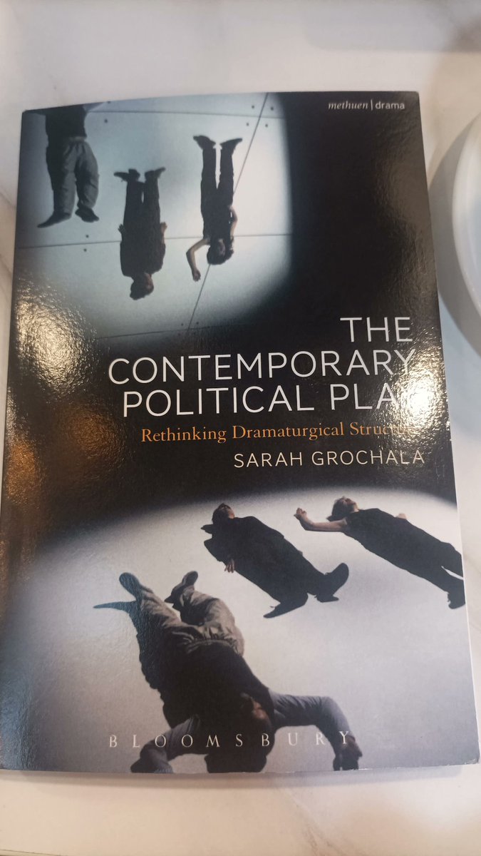 Glad to finally have a paper copy of this book after trying for months to read it online. 🙌

I just can't read books online! A mix of screen brightness and a lack of cosiness seems to make it difficult! 😬

I'll keep sticking to paper books for now. 👌