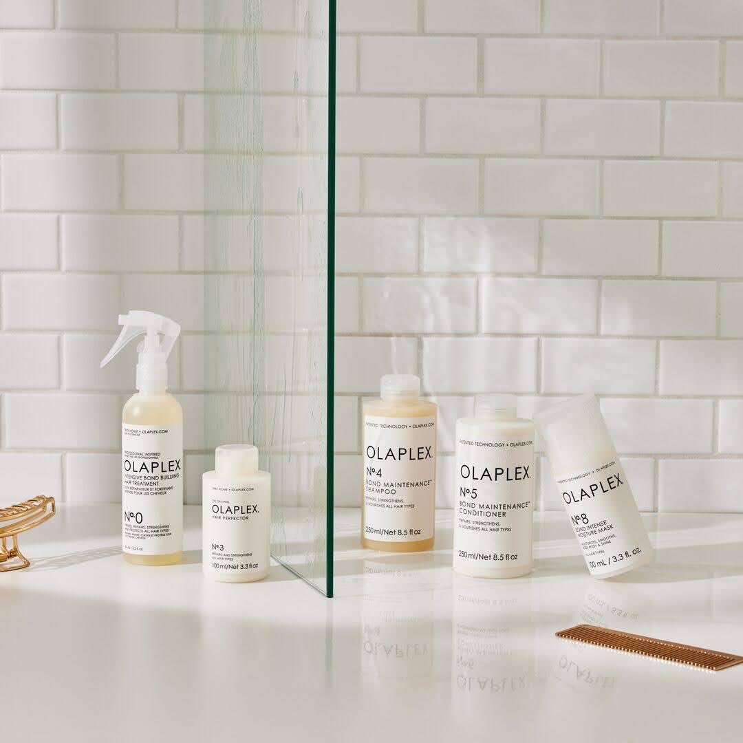 olaplex's tweet photo. 🛀🧖♀️Your everything shower checklist after a long day:
✔️Candle lit
✔️Ambient music on
✔️Full @olaplex #healthyhair routine
How can we help you build a customized #OLAPLEXroutine in 2024?
#newyearnewhair #OLAPLEXjourney https://t.co/ffuhYxXek0