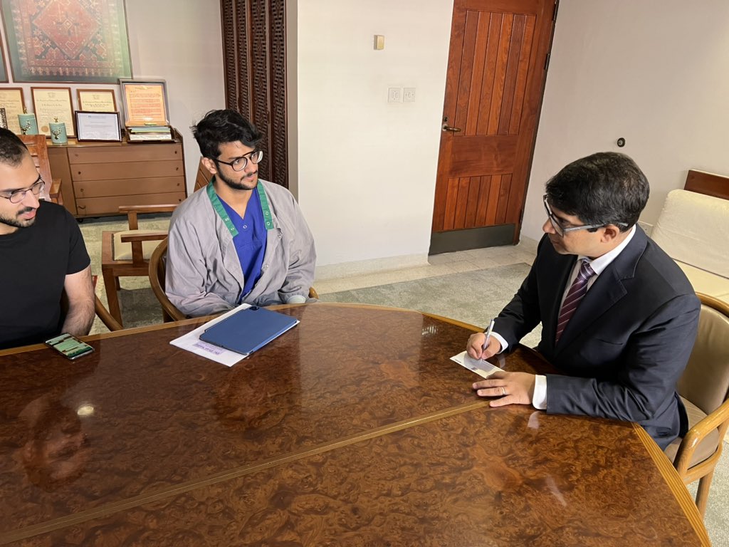 mbh3112's tweet photo. They say nine-tenths of education is encouragement, and no one has encouraged me to strive to reach new heights and think outside the box more than @AdilHaiderMD . 
Thank you for the time you devote to your students. It makes us all better human beings and better doctors. https://t.co/wKnFyfFpz4