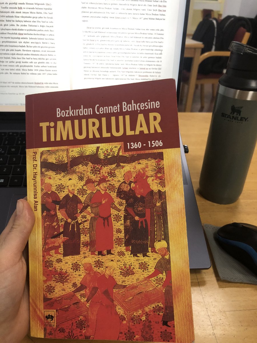 ZeynepKayan11's tweet photo. Her Timurlu tarihçisinin döne döne incelediği hazine değerindeki bir kitap. Günün konusu Ebû Said olunca okuması daha bir keyifli oluyor. ❤️ #kütüphaneokumaları #Timur #Timurlular https://t.co/1EGyYeXcym