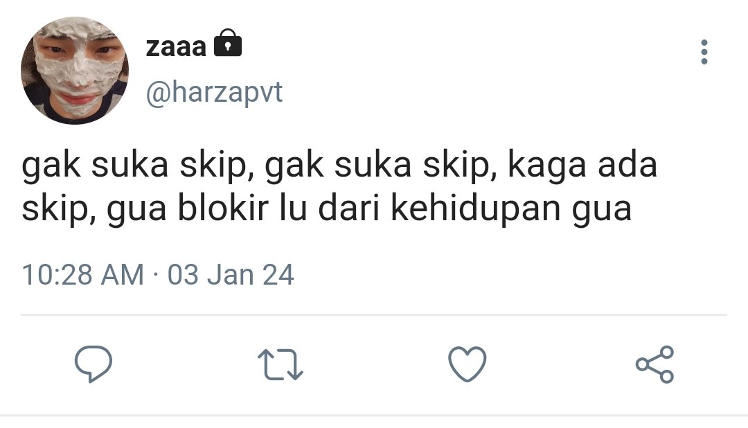 lili tweet media