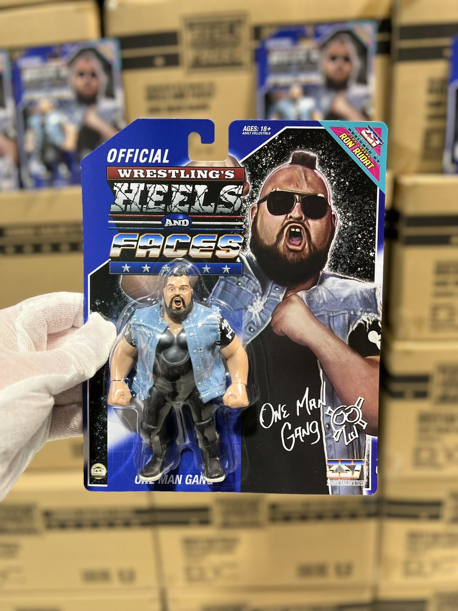 TheZombieSailor's tweet photo. ONE MAN GANG has ARRIVED!

The Heels and Faces OMG is IN HAND and will be available on
1 - 10 - 24
😱😱😱

NO PO! He is ready to go!!!

1st officially licensed OMG figure in nearly 2 decades!
#HeelsandFaces https://t.co/6E1UThhQsi