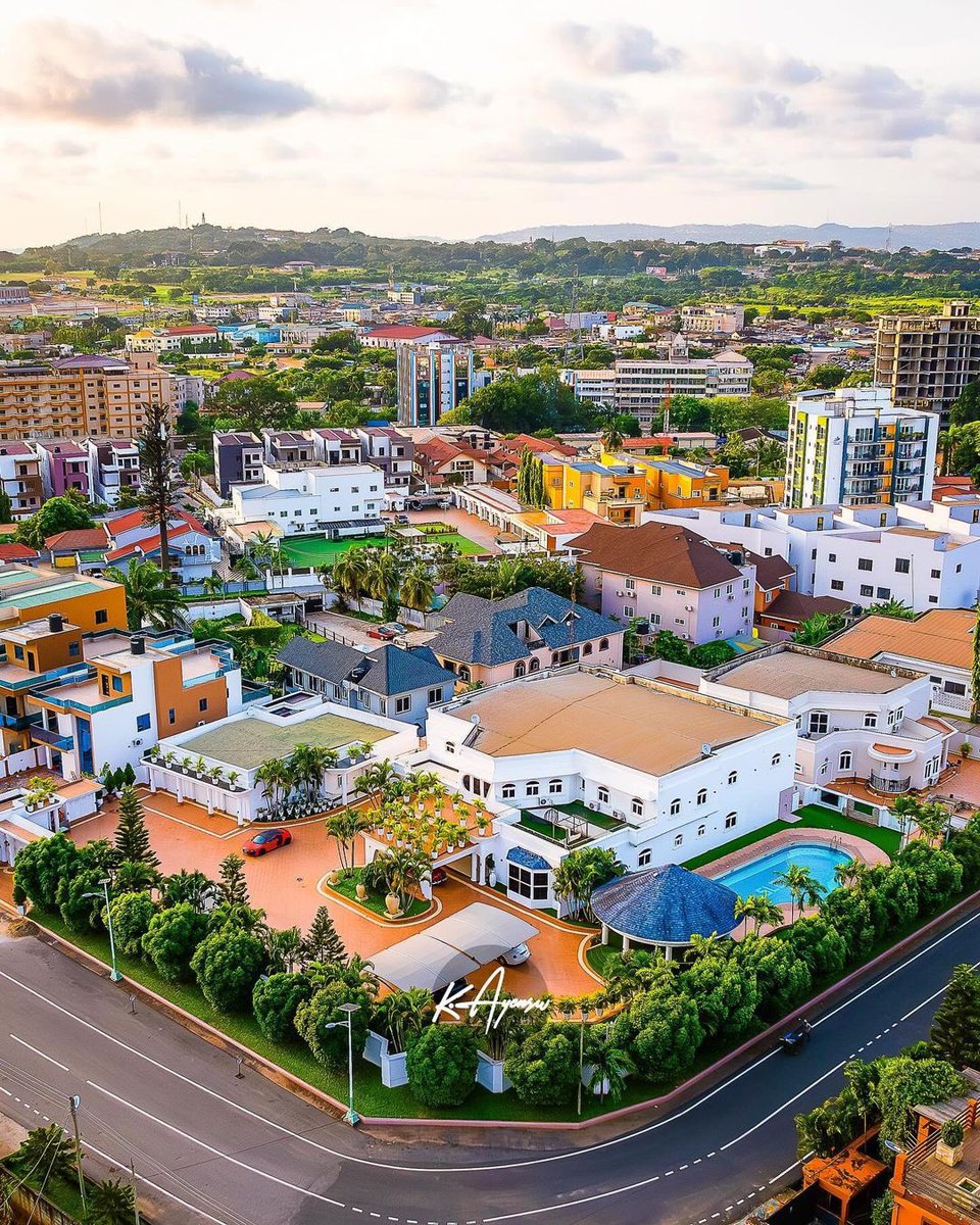 ghanaspot's tweet photo. East Legon, a suburb of Accra. https://t.co/WKl1ZGfIgQ