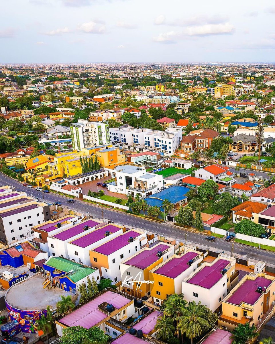 ghanaspot's tweet photo. East Legon, a suburb of Accra. https://t.co/WKl1ZGfIgQ