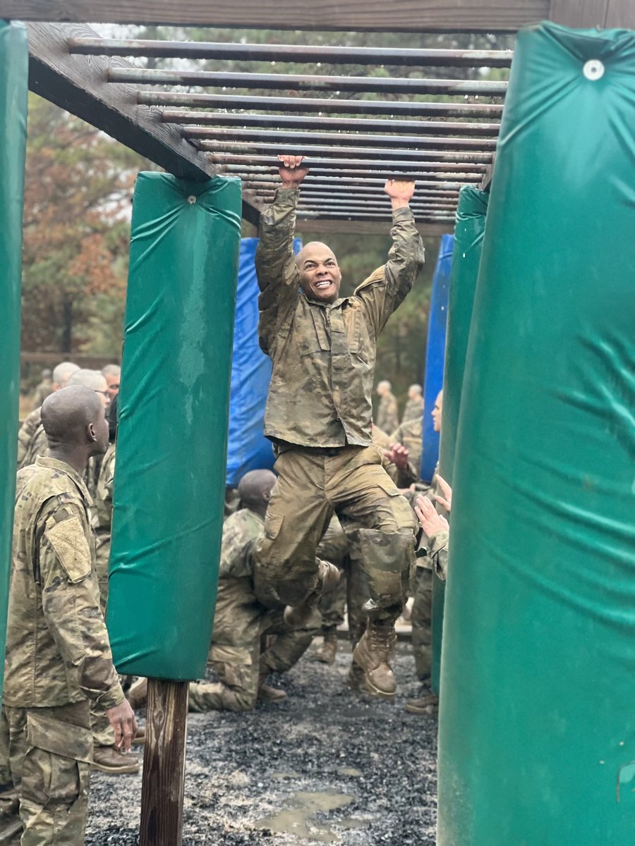 USArmyFortSill's tweet photo. Basic Combat Training is not just a physical challenge; it's a transformative journey that forges resilience, discipline, and the indomitable spirit needed to conquer any obstacle. 
#soldier #USArmy #basictraining #BeAllYouCanBe #veterans #army #careers #motivation #inspiration https://t.co/gEC5GzaikO