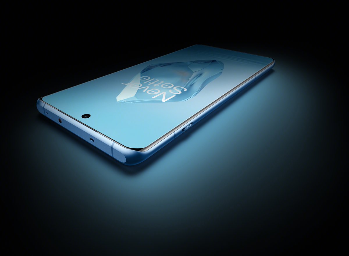 Smoother when needed.

Het LTPO 4.0-display van de #OnePlus12R maakt het mogelijk om de refresh rate met gebaren aan te passen, zodat je langer kunt gamen.