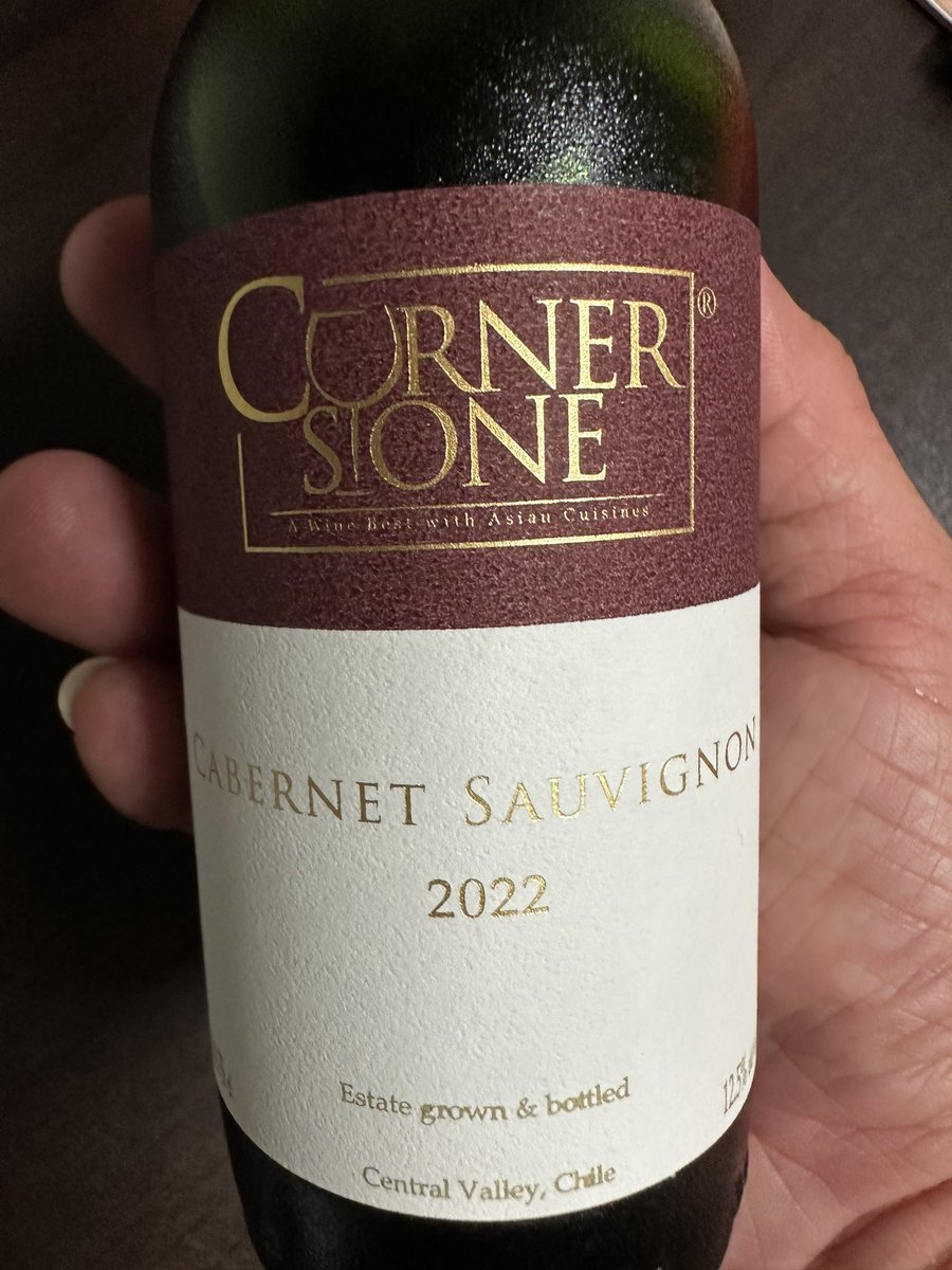 tannmarcel's tweet photo. First red wine of the year 2024. Sip sip sip sleep Zzz
#redwine #tosleep https://t.co/iTLOfhRnXx