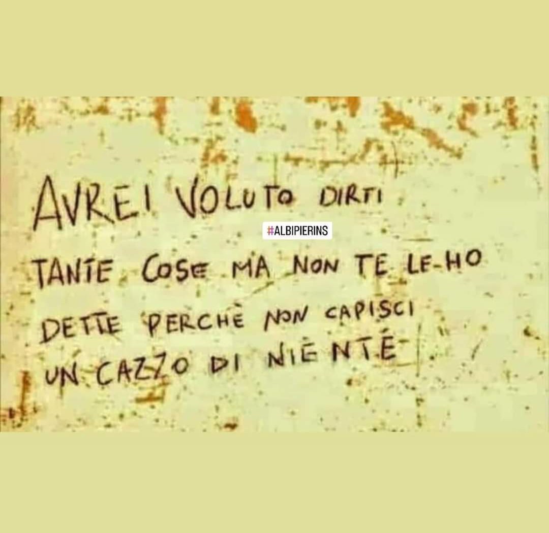 Messaggi multimediali !
A chi ? A chi gli serve 🤷🏻‍♂️ !
Dolce serata   🥂🎶🌹