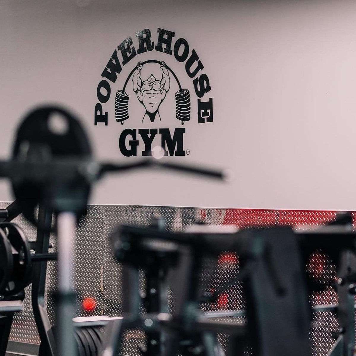 Level up your fitness goals for the new year with a membership at Powerhouse Gym. 💪 Call (954)376-7693 to join and get your first month free!