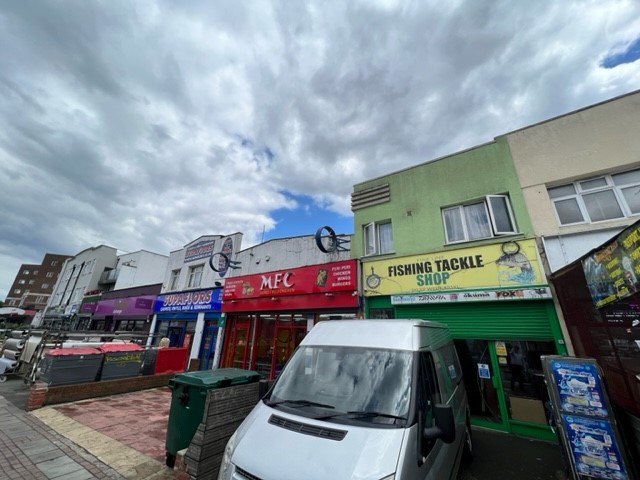 Happy New Year to all our customers and for us it is a great start to 2024.
Sold! - 299 Mitcham Road, #Tooting  SW17
Mixed use #investment  property sold of an asking price of £560,000. 
#commercialproperty #freehold #London #sold