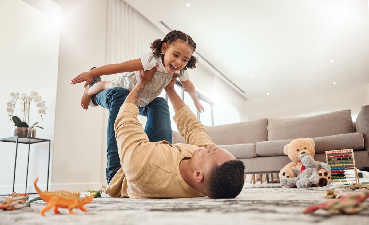 EriksonInst's tweet photo. “Winter Play: 19 Indoor Activities to Support Development in your Young Child” offers creative ideas for caregivers to bond with their kids over winter break. Read more here: https://t.co/eSkKV8G6uM 

#winterplay #earlychildhood #ece #eriksoninstitute https://t.co/6BqZNWXF3n