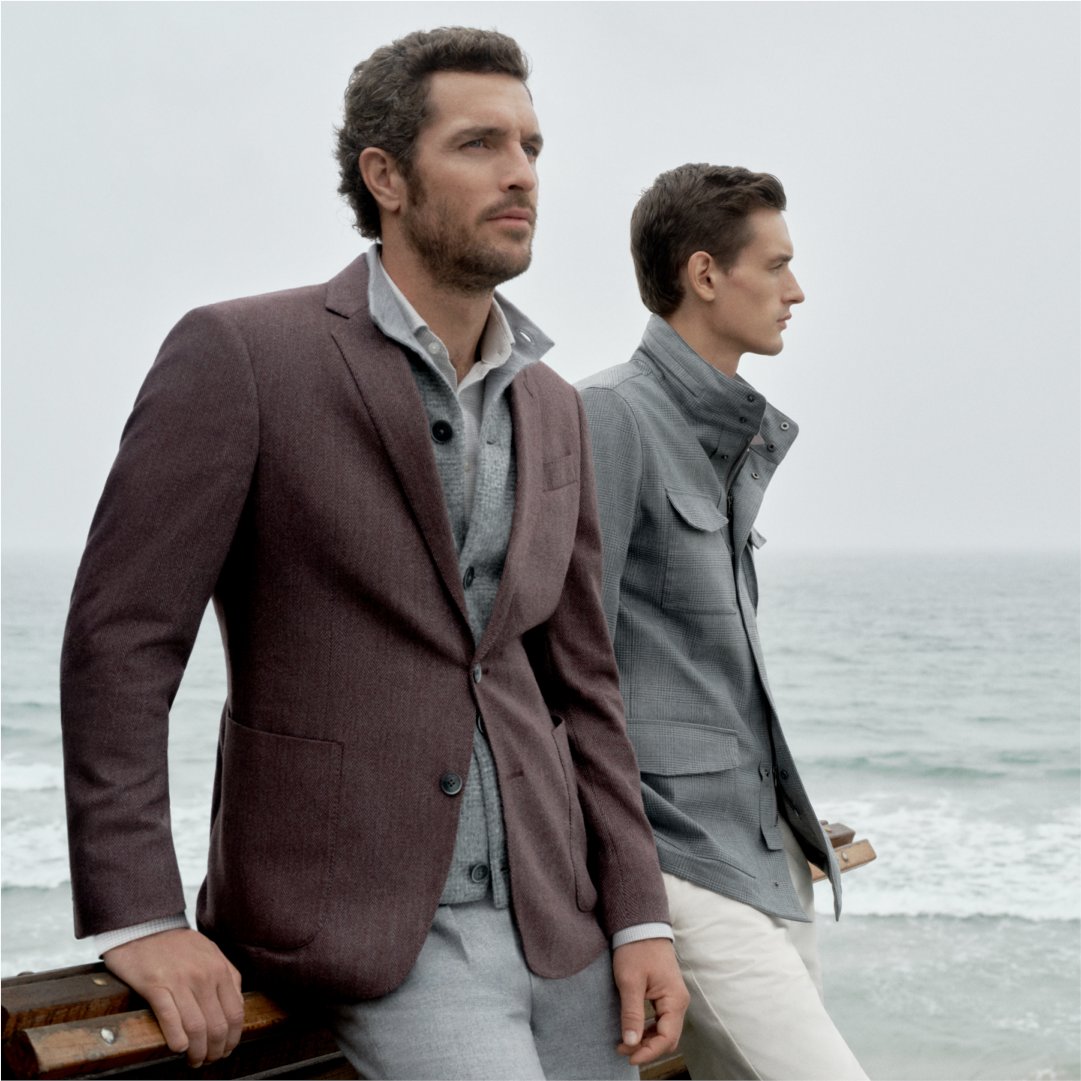 Perfect your winter look.
From elegant field jackets, to brushed cotton and suede padded blazers, explore our new edition of outstanding outerwear and blazers to redefine your winter style.
#HackettLondon #HowToHackett
bit.ly/3H74pvY