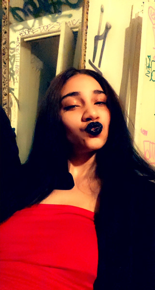 mareeijuana___'s tweet photo. 🖤🔱❤️ https://t.co/2OcCKu2jRP