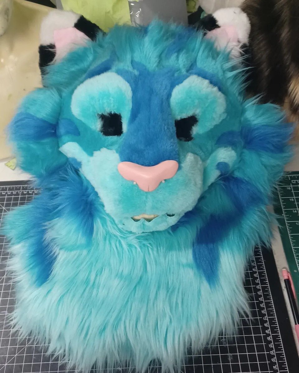 ClawsomeCreate's tweet photo. Bringing in the new year with a little sneak peak at one of our newest premades for the first #WIPWednesday of 2024!
The colours and stripes remind me of waves of water! Hmmm could that be a hint for something? 📷 🫧
#fursuitmaker #fursuitwip #clawsomecreations https://t.co/yHvDdKmFU6