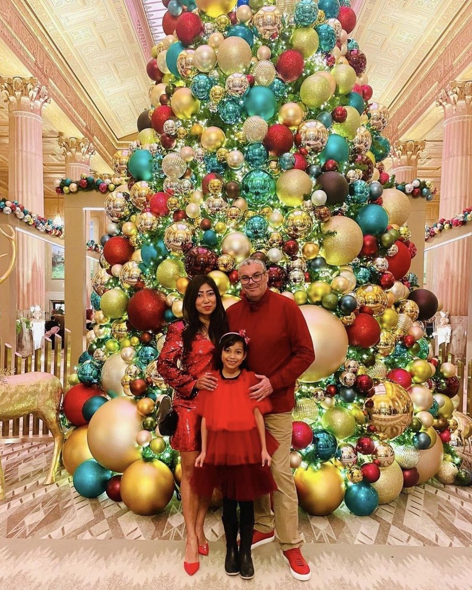 Another great holiday season is in the books, OKC! What was your favorite part? 🌳

📸: <a href="/the_sethlewis/">SL</a>, @gravelujah, <a href="/emilyphillipsw/">Emily Phillips</a>, @tellers_okc