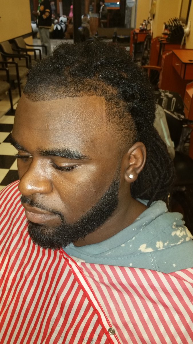 newdaybigsub's tweet photo. THIS IS WHAT WE DO AT YOREYS URBAN BEAUTY AND BARBER LOCATED IN RICHMOND TX #TIWWD #NEWDAYBIGSUB #BIGSUBOG #YOREYS #YOREYSURBAN @ChidozieNwankw @isthatchijioke https://t.co/AvJ4CO6rsv
